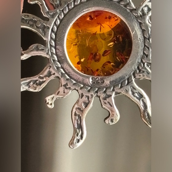 💛Baltic Amber sun design in 925 silver necklace ⭐️NWOT - Picture 5 of 14